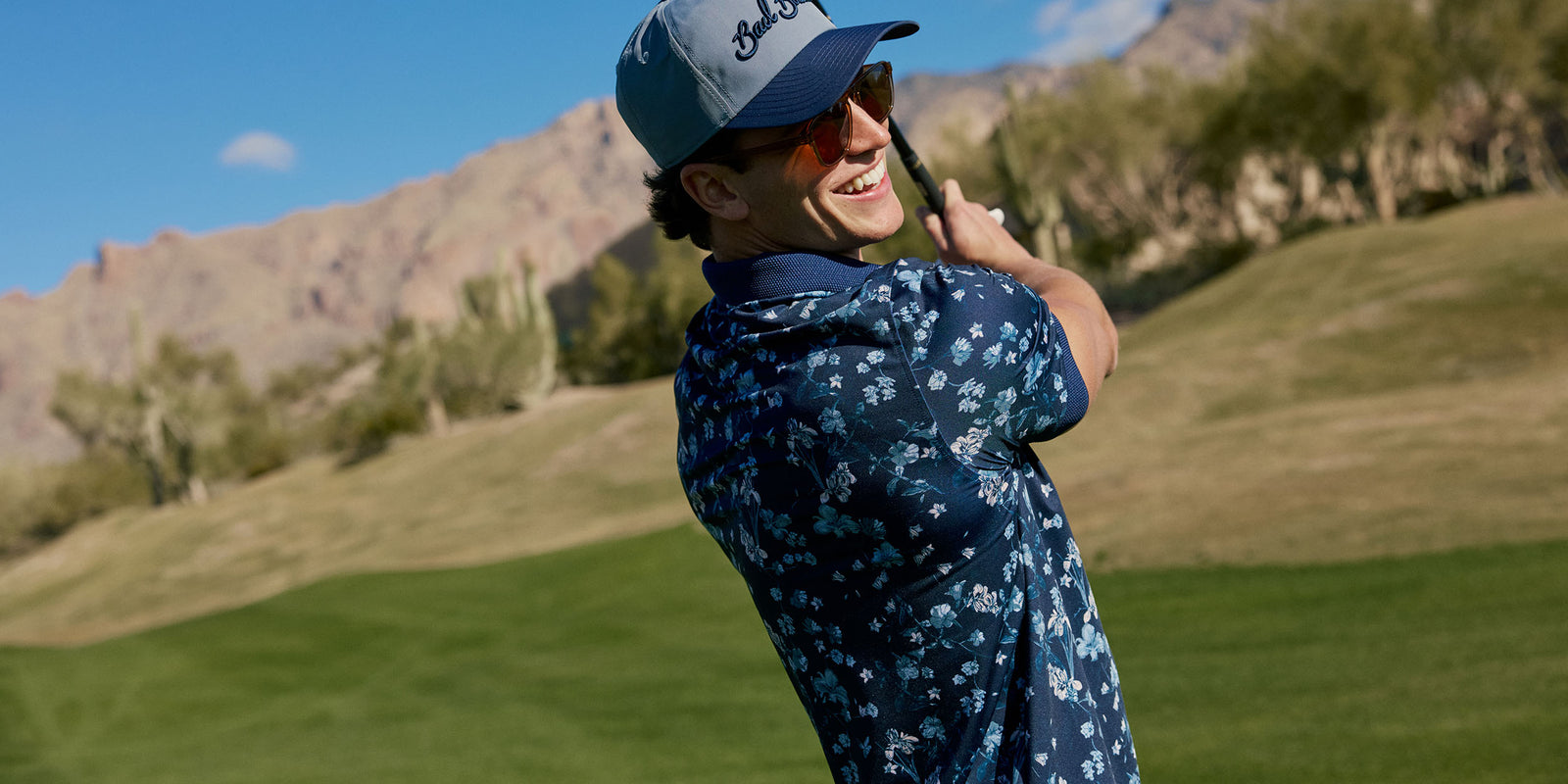 Bad Birdie Core Performance Polo|圖片來源:Bad Birdie 官網 Bad Birdie Core Performance Polo 印花高爾夫 polo